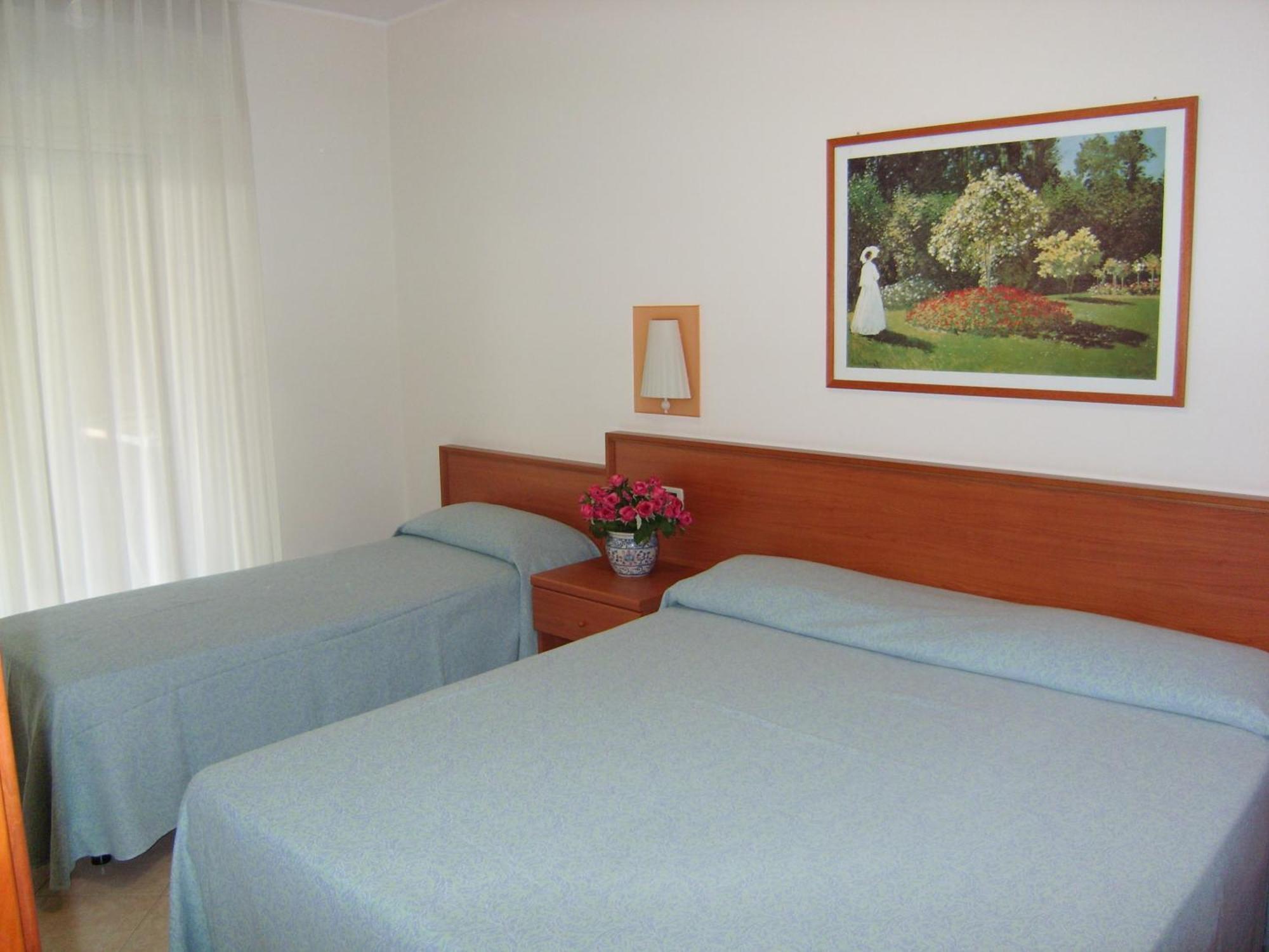 ألبا أدرياتيكا Residence Torre Del Mar الغرفة الصورة